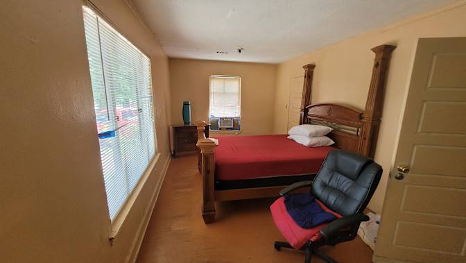 Deunta''s room