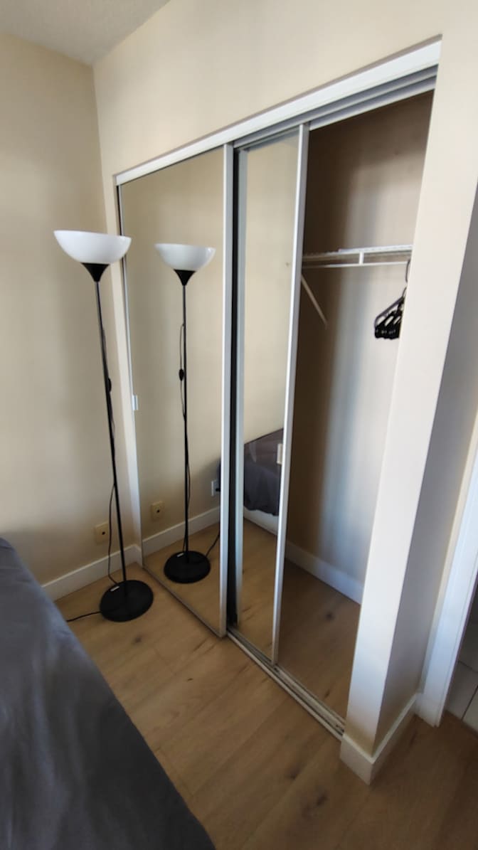 Lee's room