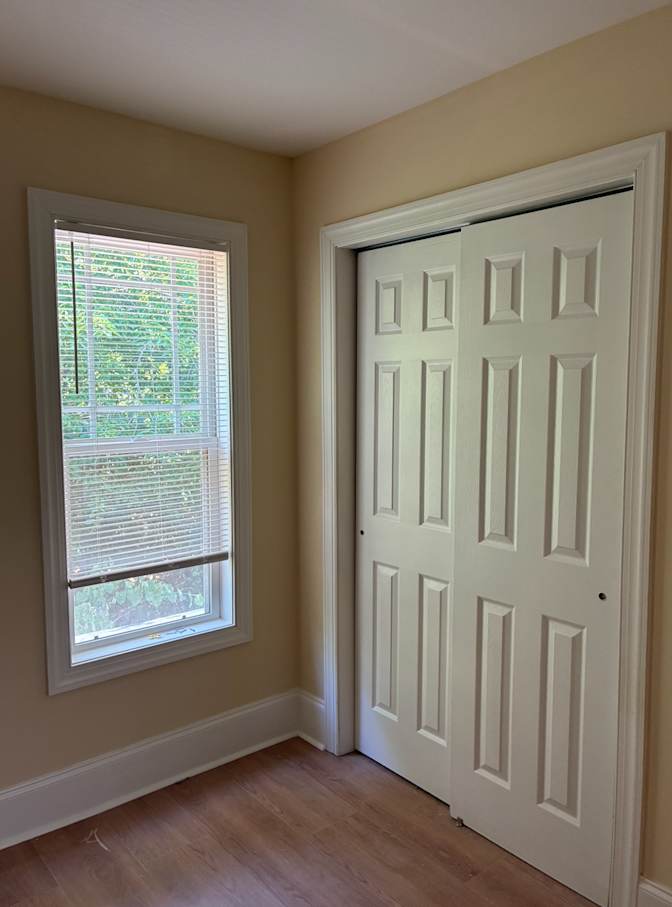 Alcove Rooms's room