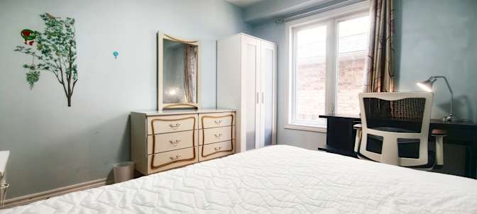 Linda's room