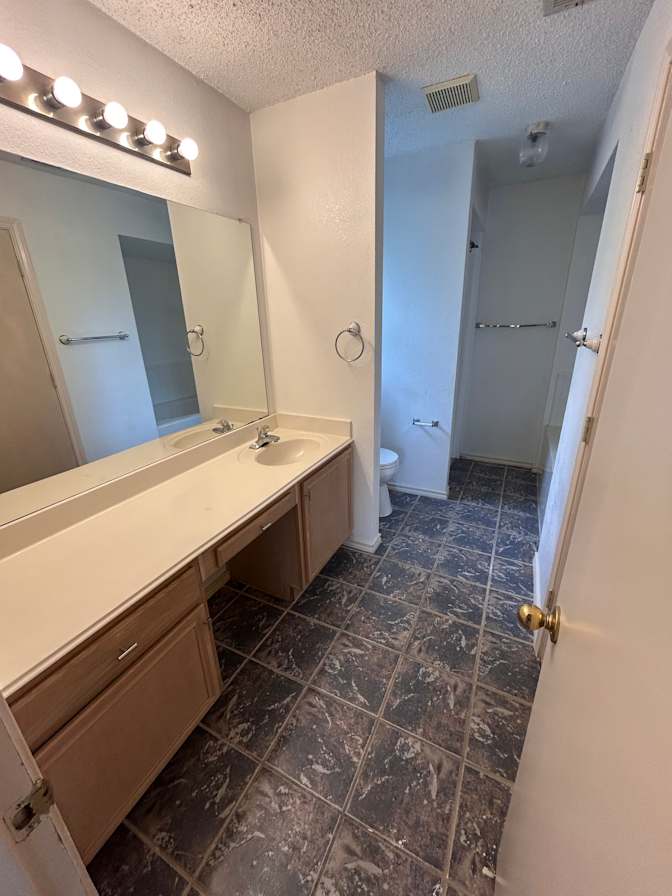 Moses Rooms's room