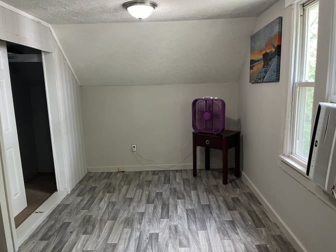 Jennifer's room
