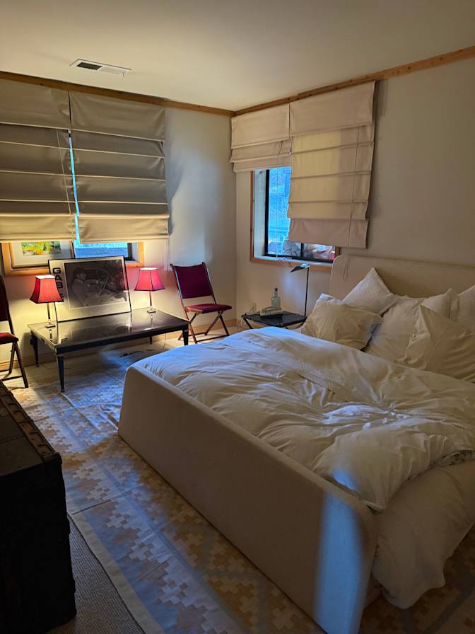Devon De la salle's room