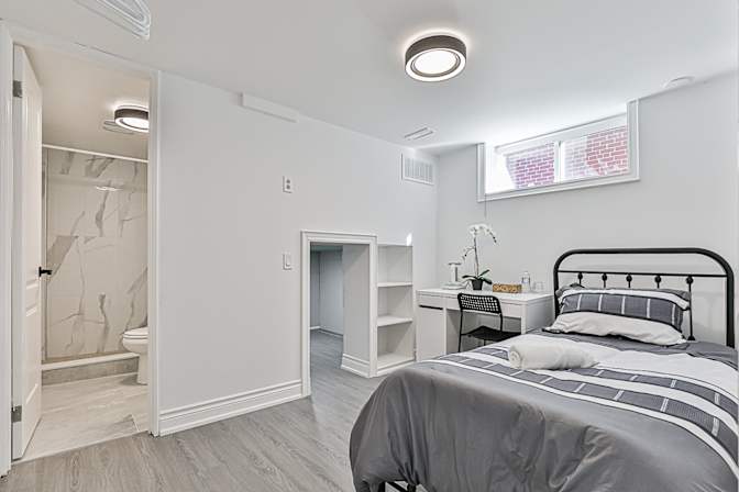 Jenny's room