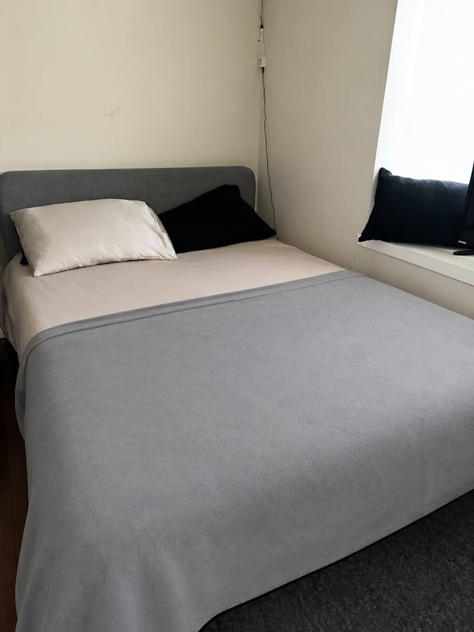 Olapo akinwumi's room