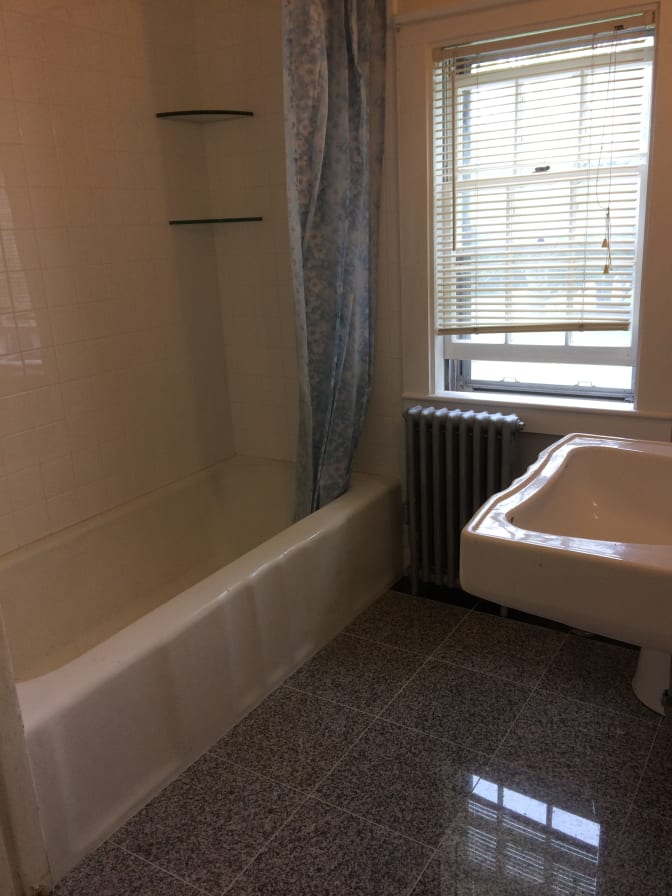 CRG Properties's room