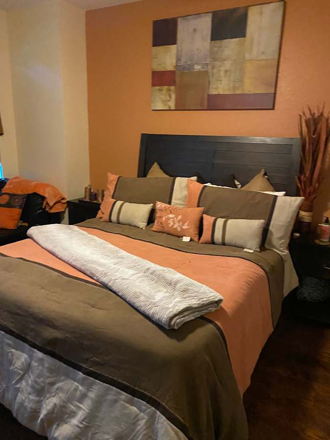 Raquel's room