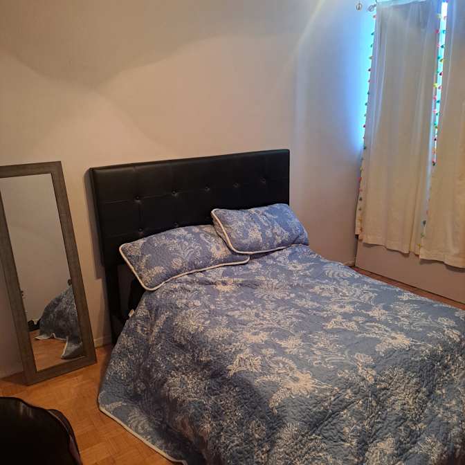 Tracey's room
