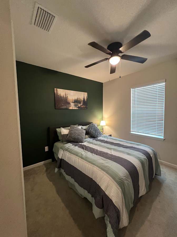Jen's room