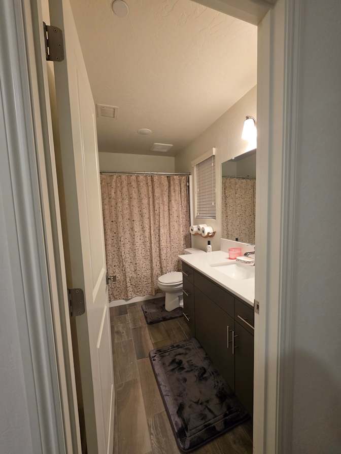 Cecilia's room