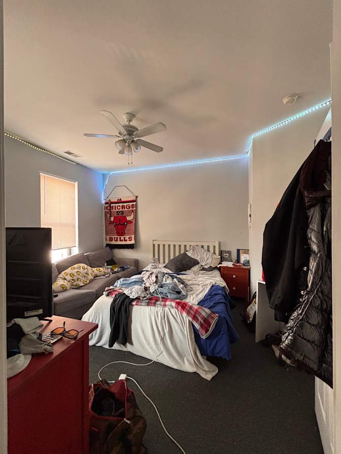 roohi's room