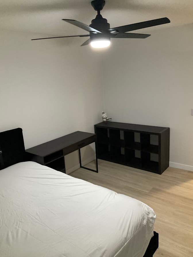 Oreon's room