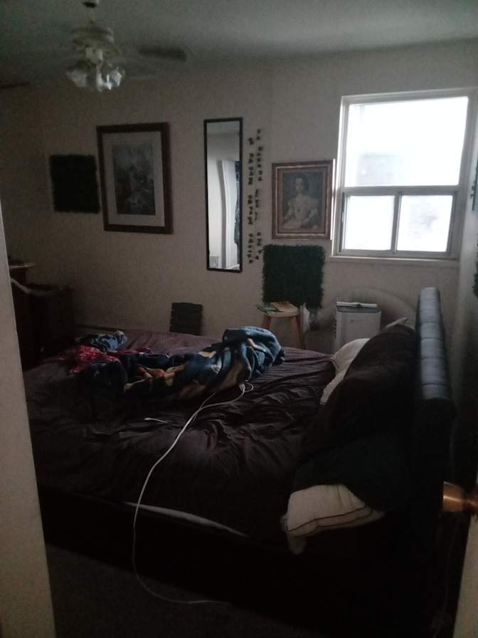 Sandy's room