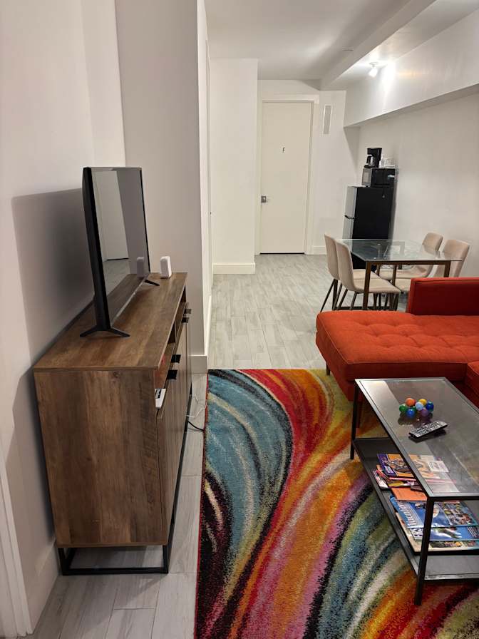 BROOKLYN APARTMENT SHARE LONG OR SHORT TERM's room
