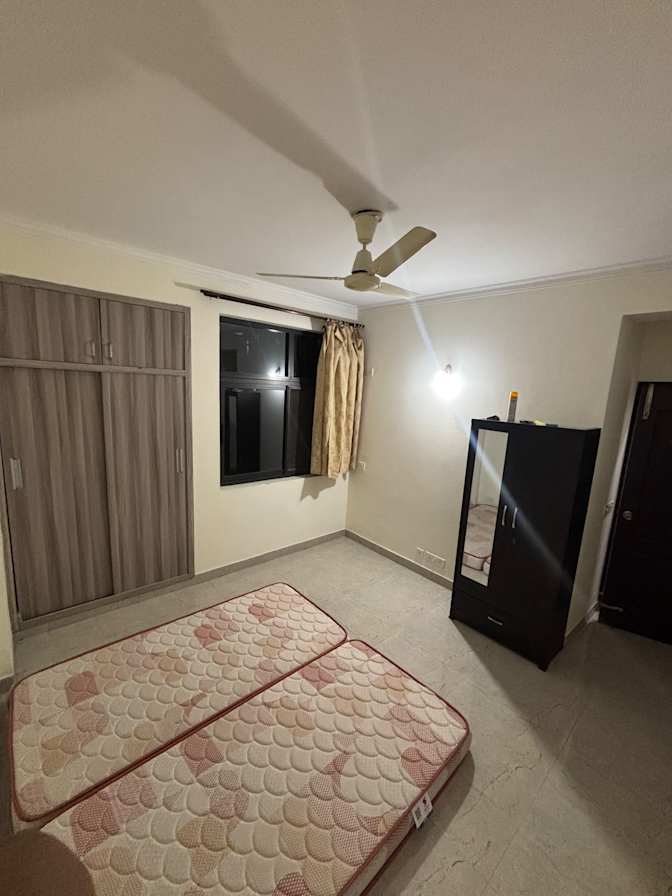 Utkarsh gaur's room