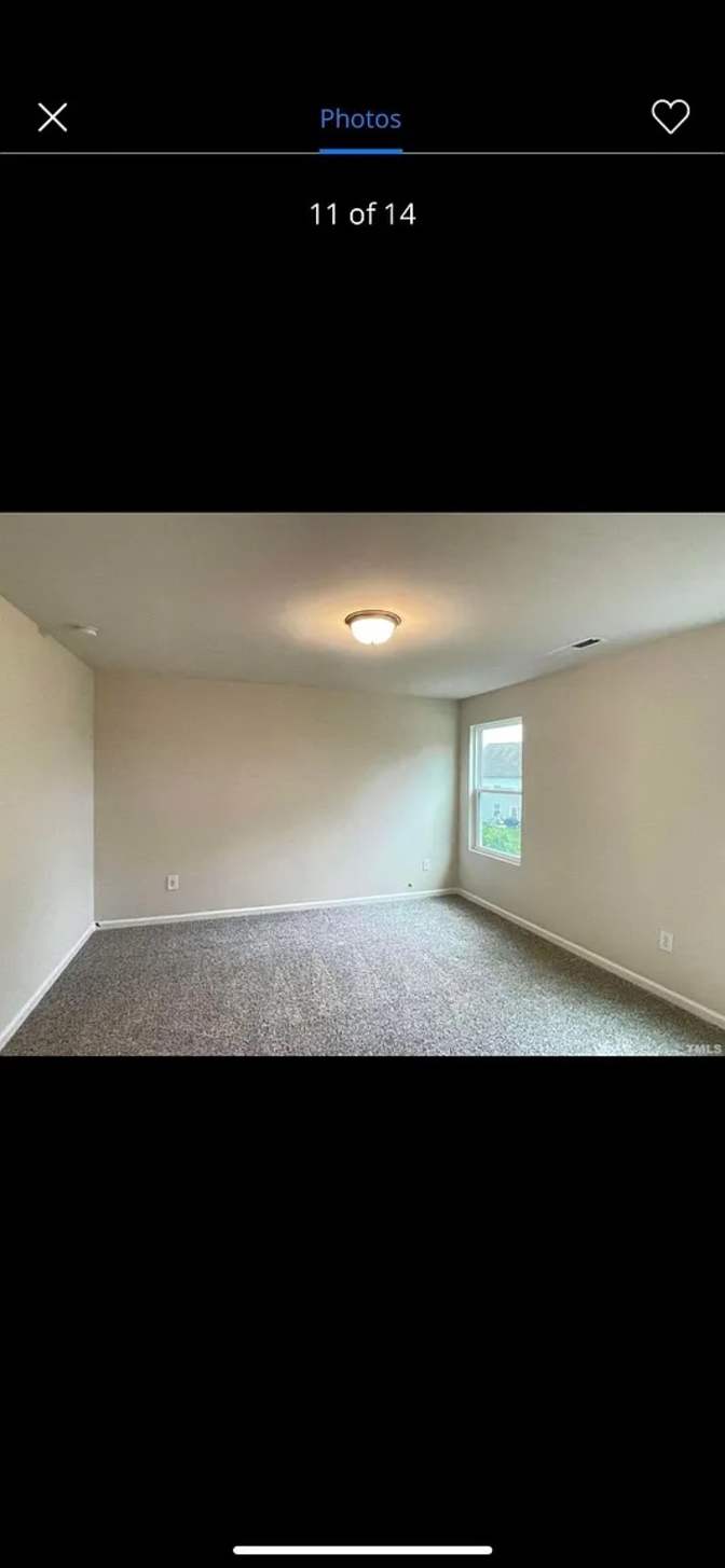 Alcove Rooms's room