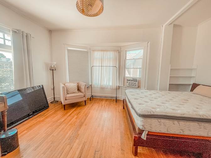 eliza's room