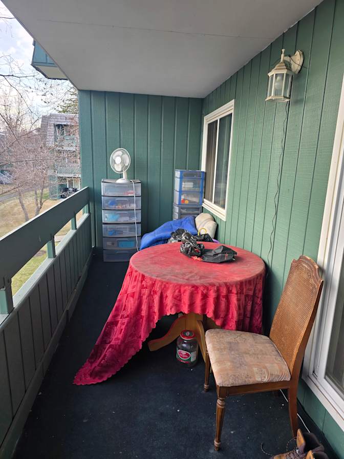 ANDREI MIKHAILOV's room