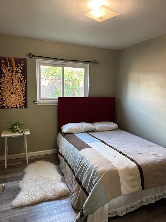 Glen Brown's room