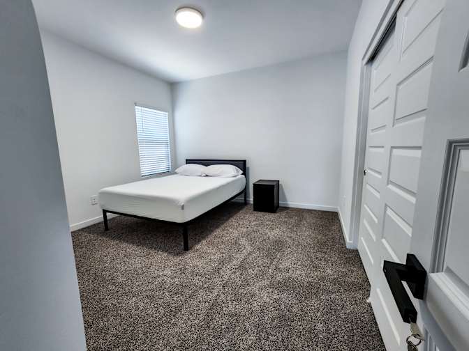 Desmond's room