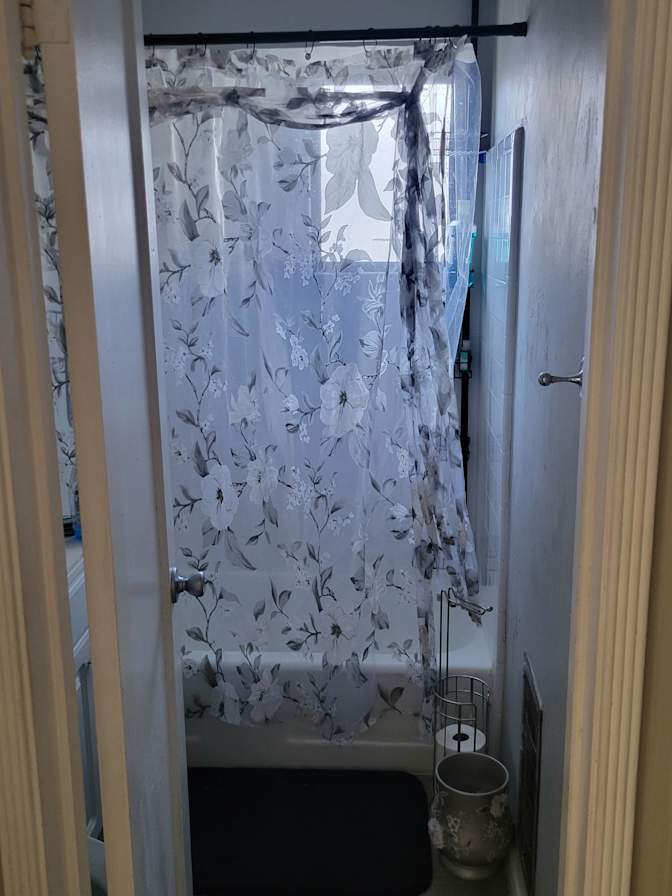 Elizabeth Perez's room