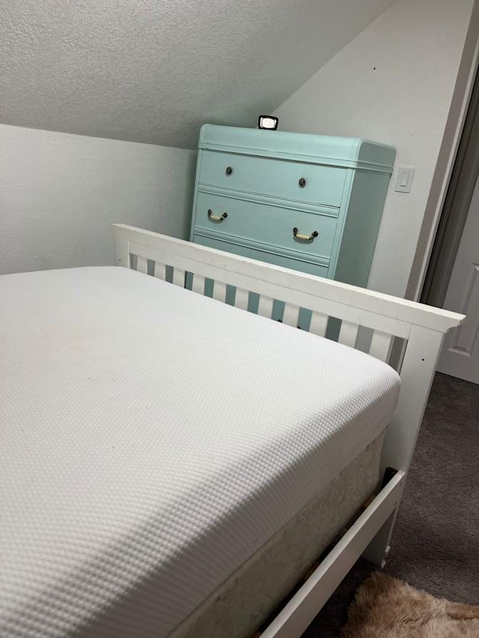 Natallie VanDyke's room