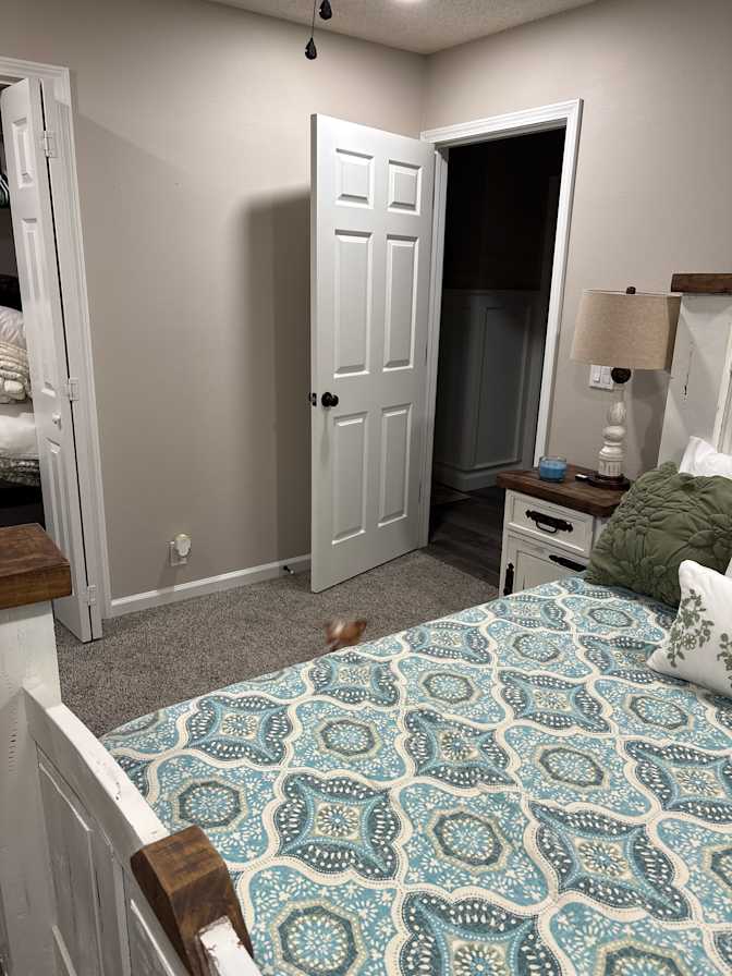 Marcos Luis Sandoval's room