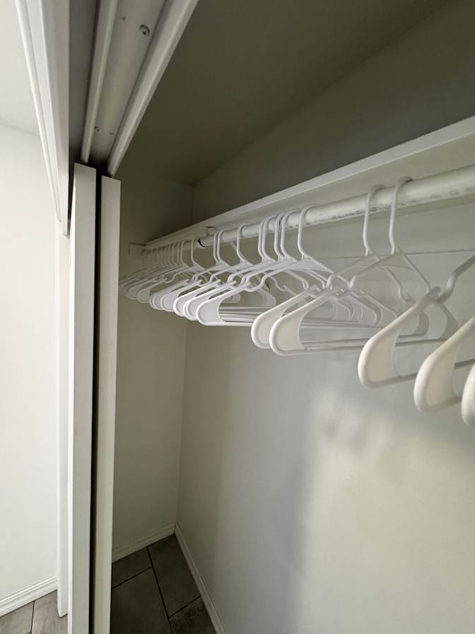 Elvi Flores's room