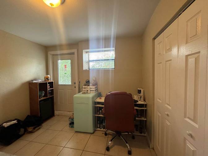 Nilufer Ucler's room