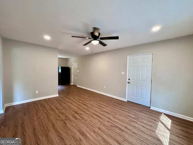 Alcove Rooms's room