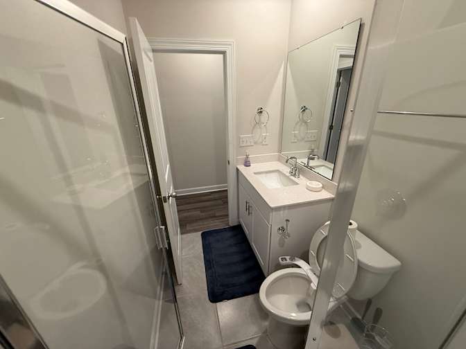 Alcove Rooms's room