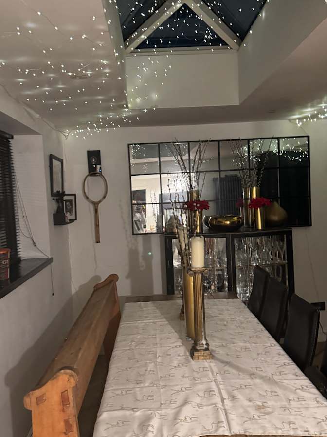 Ali James Taylor's room