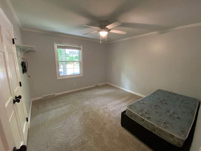 Alcove Rooms's room