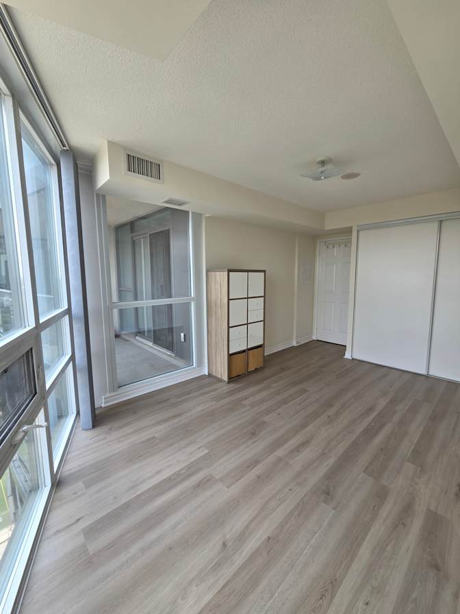 Renée's room