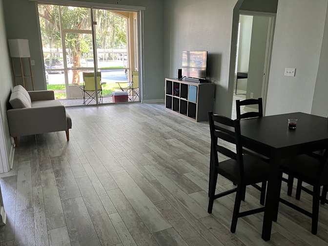 Robert Zaman's room