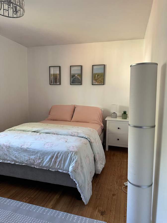 Sandy's room
