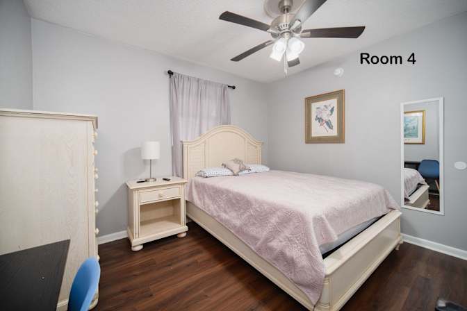 PadSplit's room