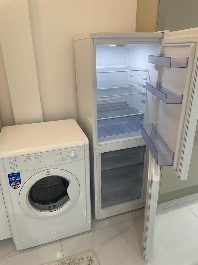 Aldi's room