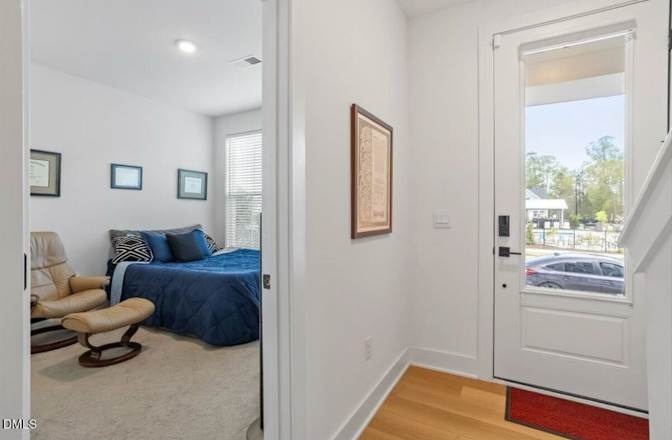 Alcove Rooms's room