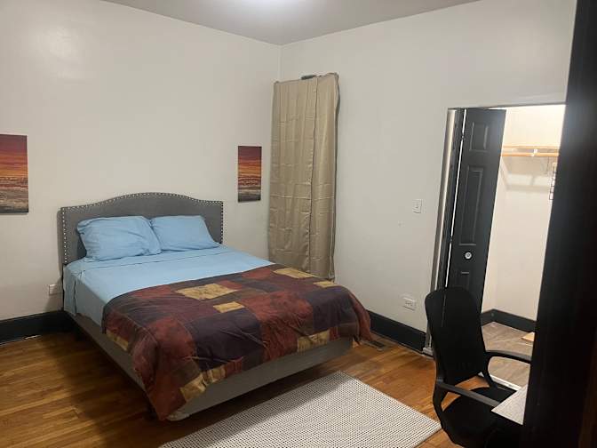 Erica Tukes's room