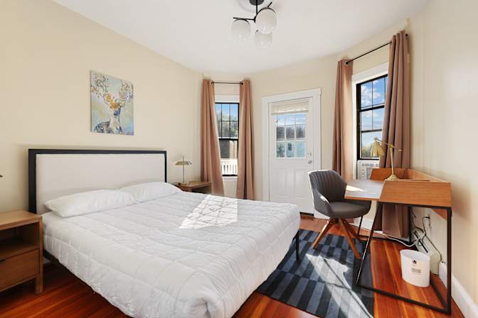 Sam June's room