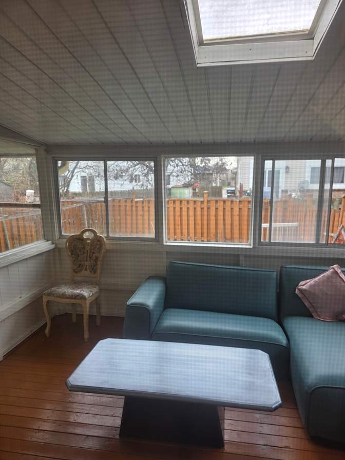 Denny Kalipersaud's room