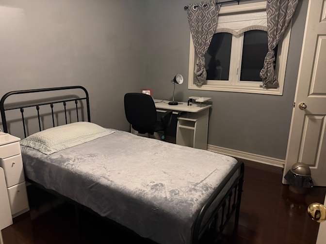 Anna's room