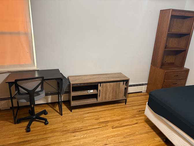 Zeeshan's room