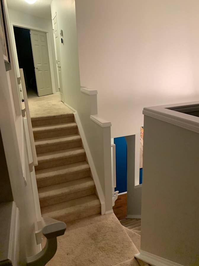 Laura KESSLER's room