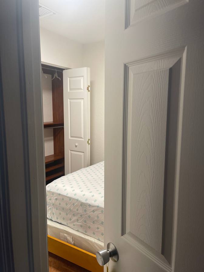 Lex's room