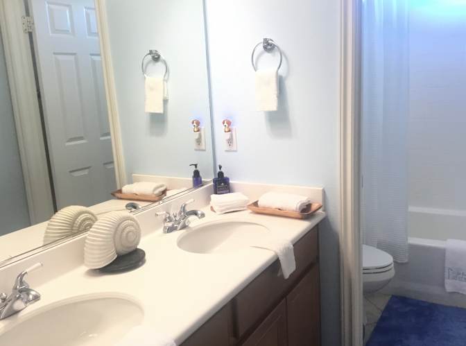 Joy’s  Rentals's room