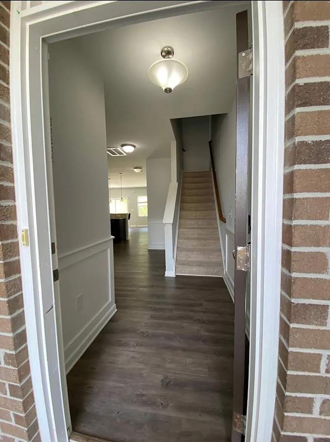 Alcove Rooms's room