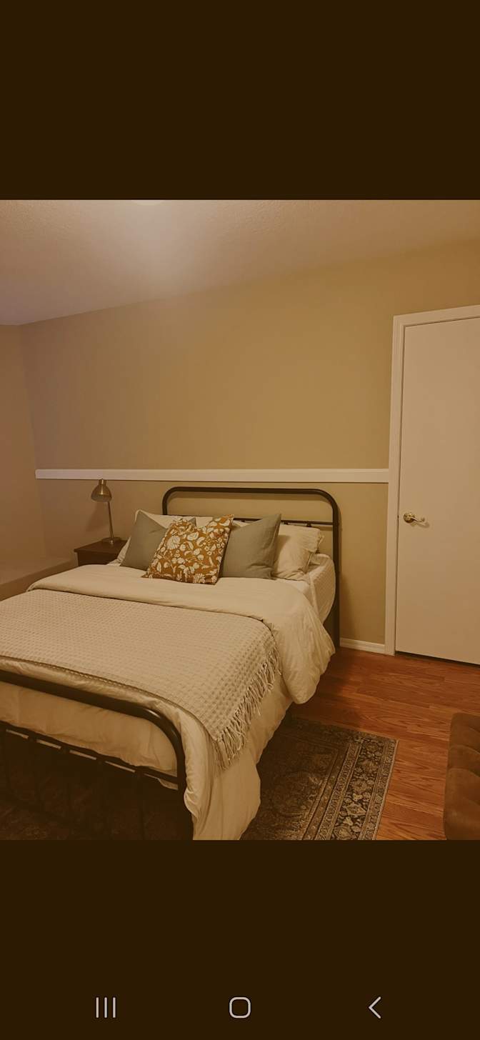 Jose's room