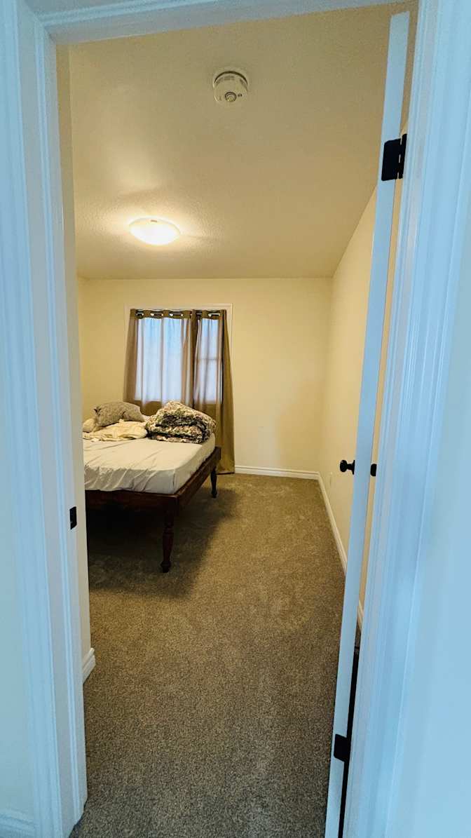 Chello's room